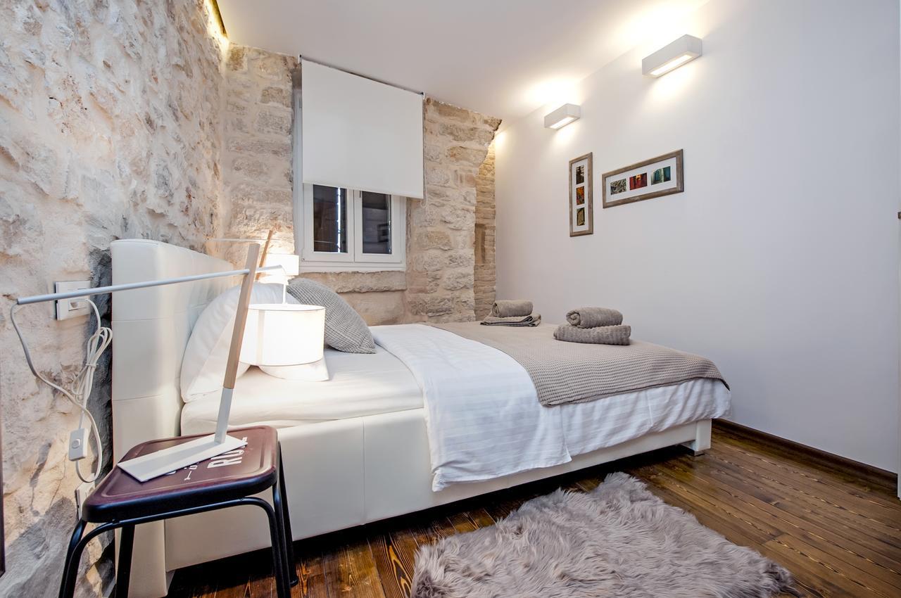 Luna Rooms And Studios روفينج المظهر الخارجي الصورة