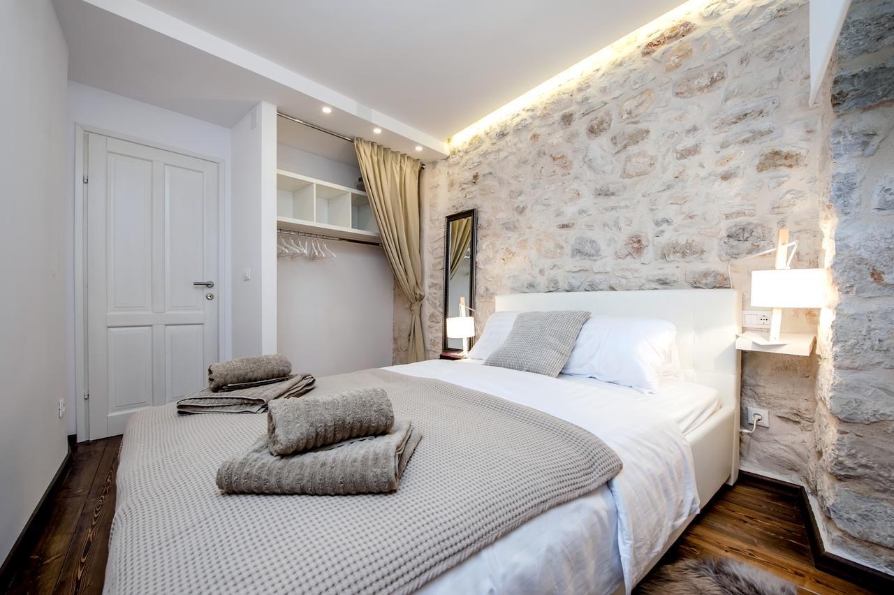 Luna Rooms And Studios روفينج المظهر الخارجي الصورة